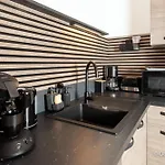 Mana - Mahana Avec Vue Superbe Sur La Place Ducale Et Parking Privé Inclus * Charleville-Mézières