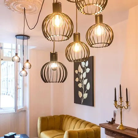 Mana - Mahana Avec Vue Superbe Sur La Place Ducale Et Parking Prive Inclus Apartment Charleville-Mézières