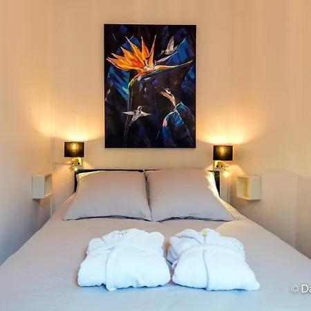 Mana - Mahana Avec Vue Superbe Sur La Place Ducale Et Parking Prive Inclus Apartment *