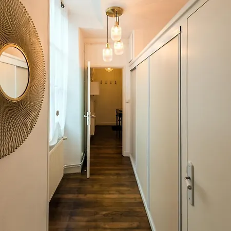 Mana - Mahana Avec Vue Superbe Sur La Place Ducale Et Parking Prive Inclus Apartment *