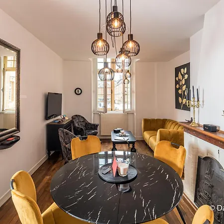 Apartamento Mana - Mahana Avec Vue Superbe Sur La Place Ducale Et Parking Privé Inclus Charleville-Mézières